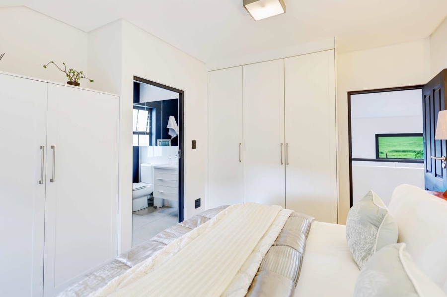 To Let 3 Bedroom Property for Rent in Graanendal Western Cape